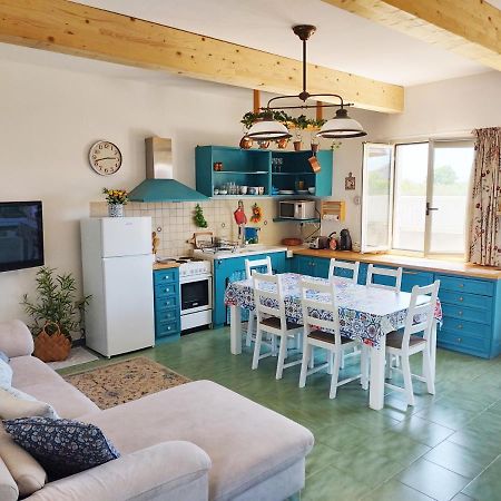 Casa Di Nelia Villa Baratili San Pietro Exteriör bild