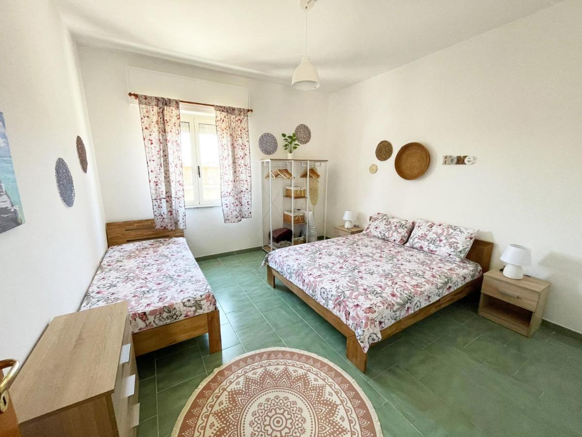 Casa Di Nelia Villa Baratili San Pietro Exteriör bild