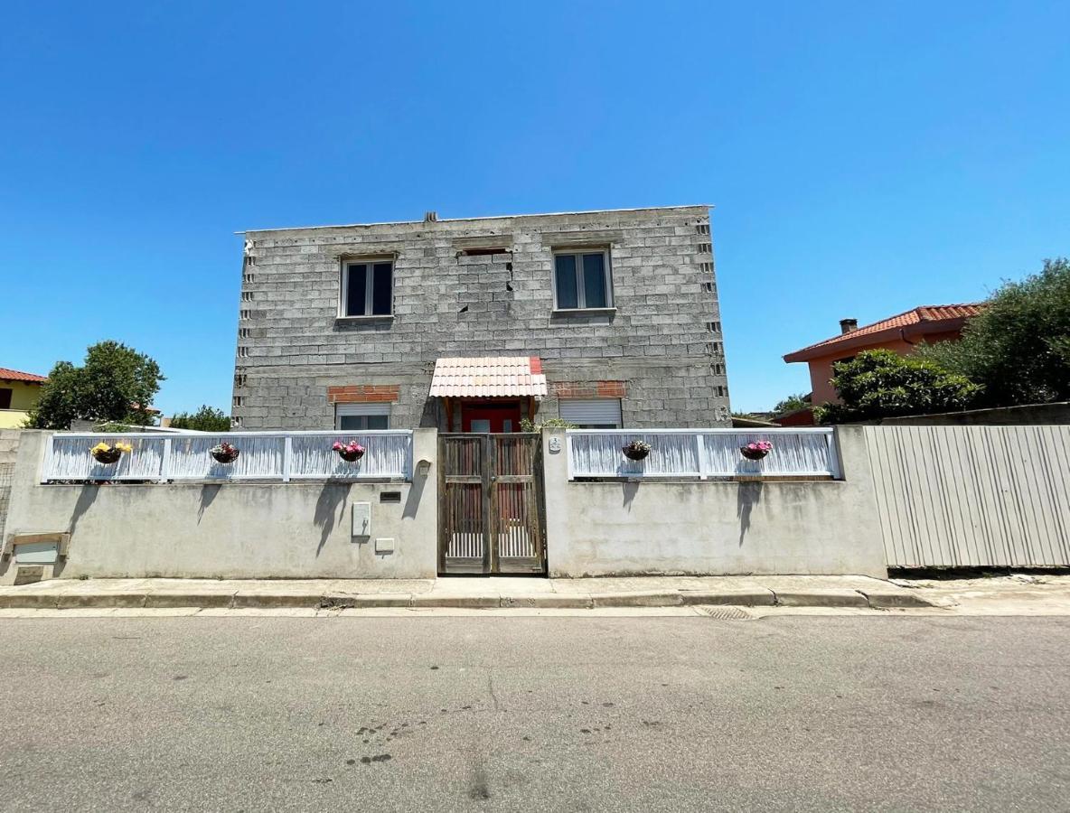 Casa Di Nelia Villa Baratili San Pietro Exteriör bild