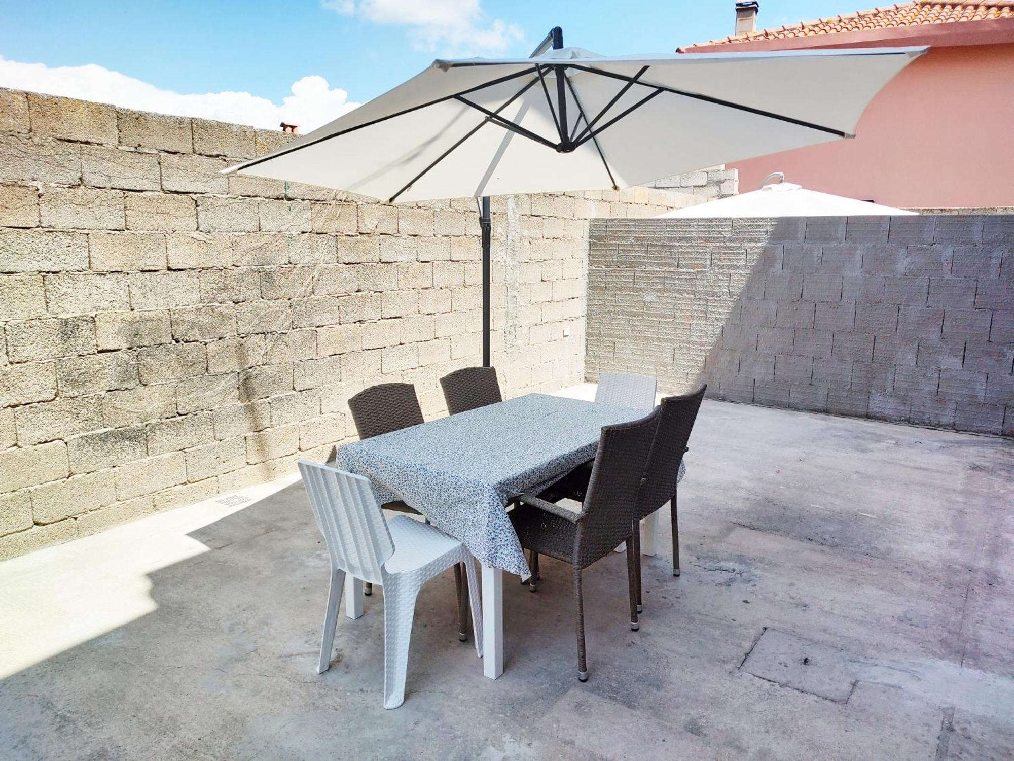 Casa Di Nelia Villa Baratili San Pietro Exteriör bild